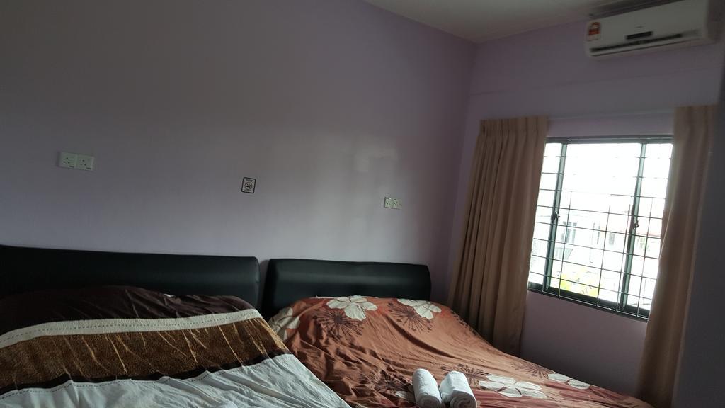 Ellis Lot 310 Villa Kuching Kültér fotó