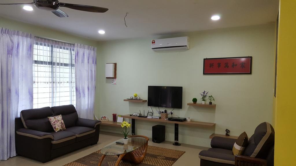Ellis Lot 310 Villa Kuching Kültér fotó