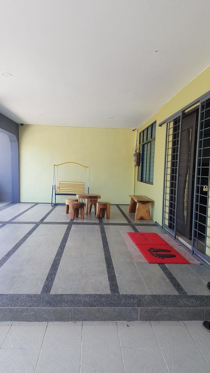 Ellis Lot 310 Villa Kuching Kültér fotó